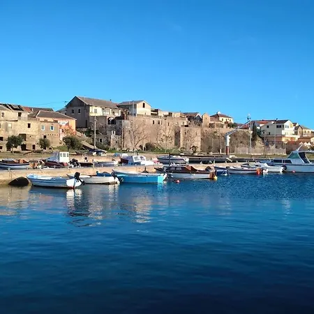 Sea View + Pool 32 M²