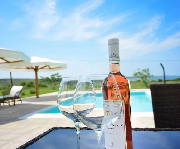 Lägenhet Sea View + Pool 32 M² Ljubač