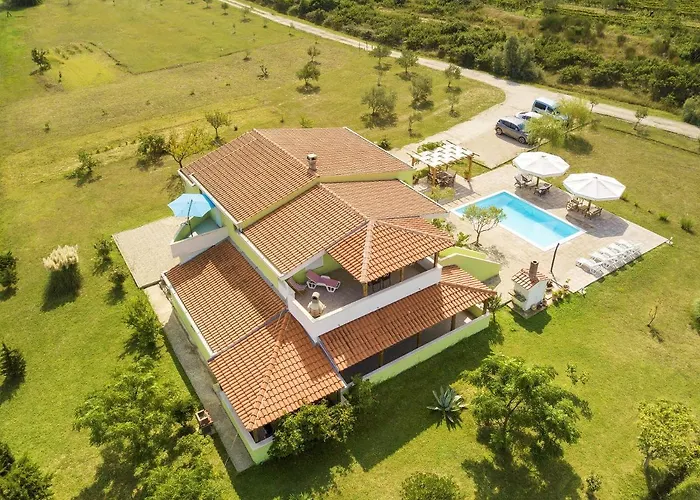 Sea View + Pool 32 M²