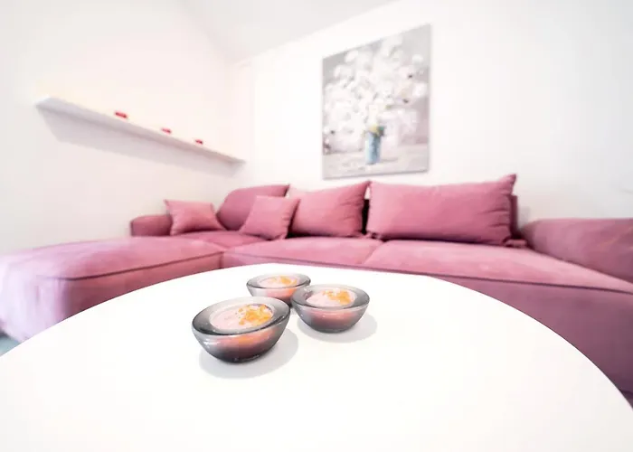 Lägenhet Sea View + Pool 32 M² *