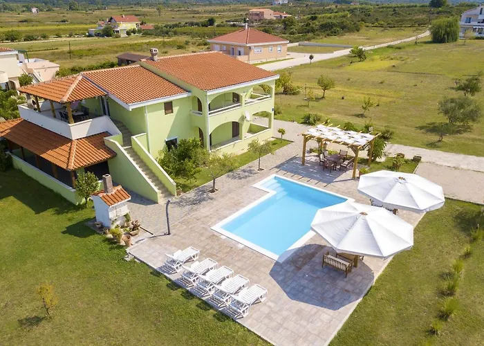 Sea View + Pool 32 M² *